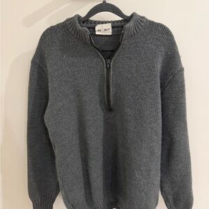 Men's Gray Sweater